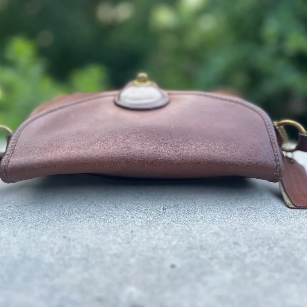 Vintage Coach Devon Leather Shoulder/Crossbody in brown Handbag